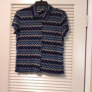 BRIGGS PETITE ROUND NECK BUTTON DOWN TOP